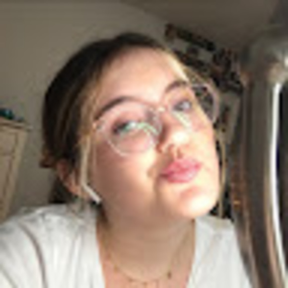 Meet your Posher, Emma - Picture 1 of 1